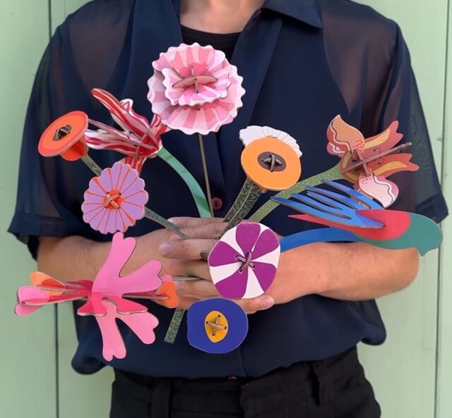 It’s almost Valentine’s Day! As of now till February 14th we gift a complimentary flower for every order made! 💖