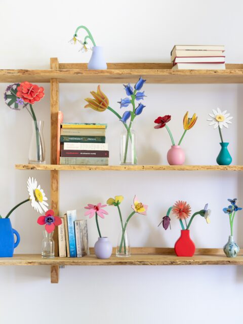 Our flower collection is rapidly expanding! 

What could be nicer to bring along for a host, a friend, or someone you love, than a flower that never fades?

And even better: combine a few to create a wonderful bouquet of your own. 

Our entire flower collection is designed together with Jantien Baas! 

Designed with @jantienbaas 🌸🌻💐